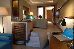Marti La Perla Hotel (Adults Only)-1
